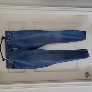 Old Navy Rockstar Super Skinny High Rise Size 14